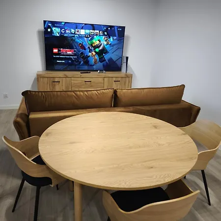 W Centrum Nowy Kameralny Apartamenta, Duzy Parking, Fv, Luksusowo Wyposazony, Playstation 5, Balkon, Klimatyzacja, Taras, Winda, Wyposazona Kuchnia *