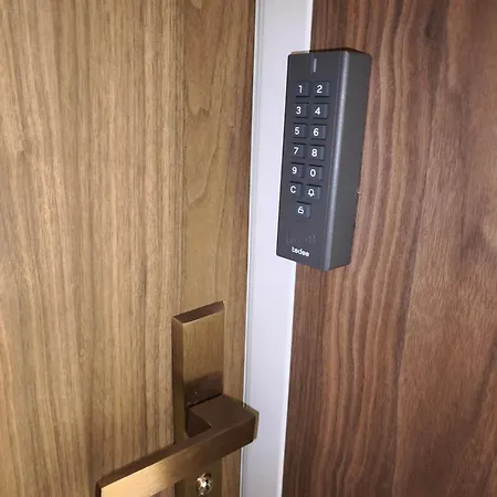 Lejlighed W Centrum Nowy Kameralny Apartamenta, Duzy Parking, Fv, Luksusowo Wyposazony, Playstation 5, Balkon, Klimatyzacja, Taras, Winda, Wyposazona Kuchnia *